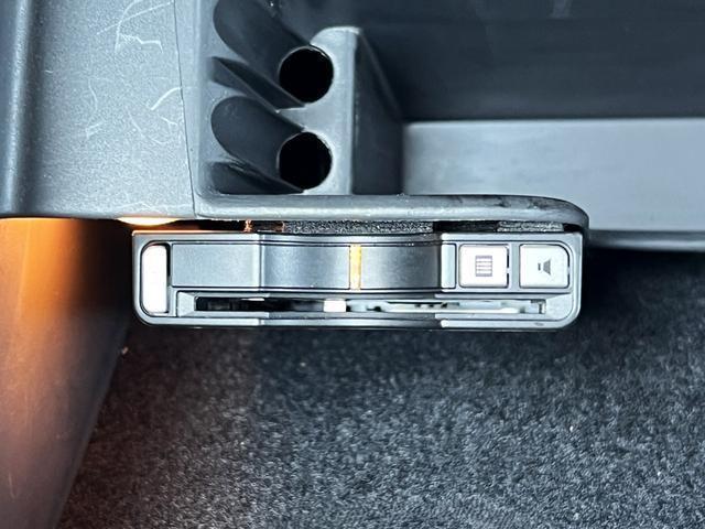 Volvo V70 2005-06 7813782-13