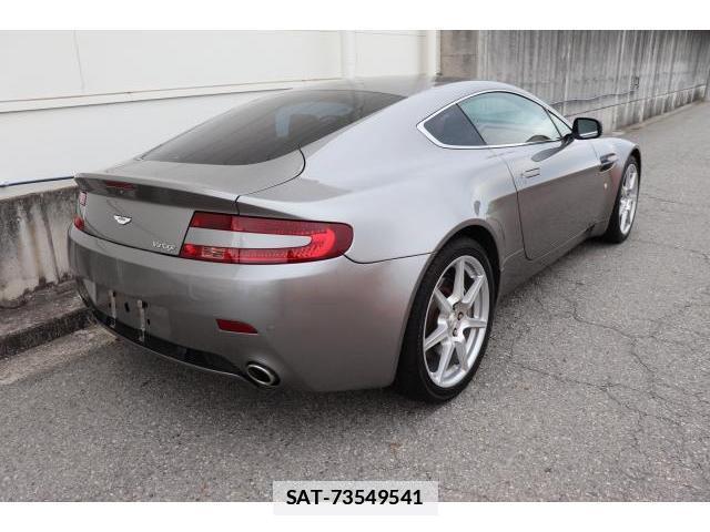 Aston Martin V8 VANTAGE 2008-03 7817190-1