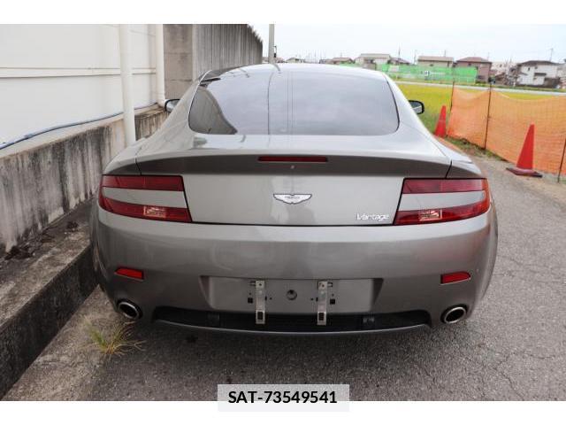 Aston Martin V8 VANTAGE 2008-03 7817190-9