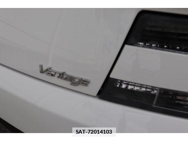 Aston Martin V8 VANTAGE 2015-07 7817192-12