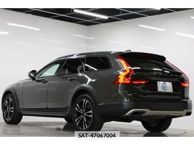 Volvo V90 2020-09 7813727-1