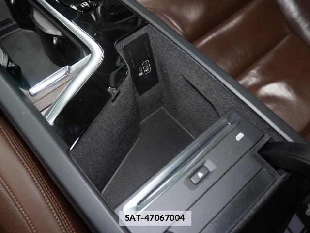 Volvo V90 2020-09 7813727-10