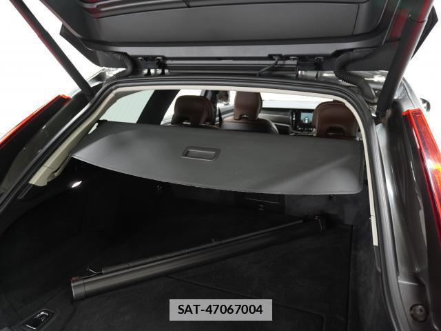 Volvo V90 2020-09 7813727-15