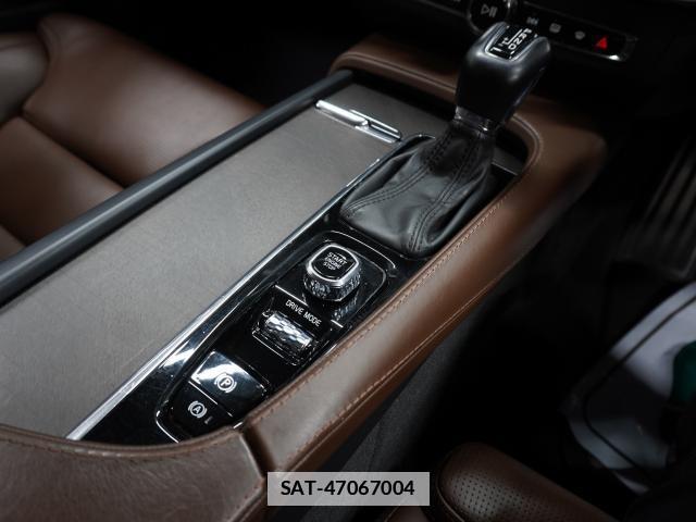 Volvo V90 2020-09 7813727-8