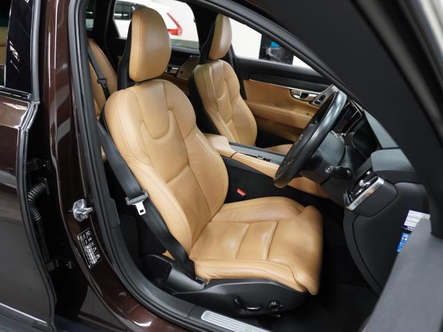 Volvo V90 2017-03 7813737-11