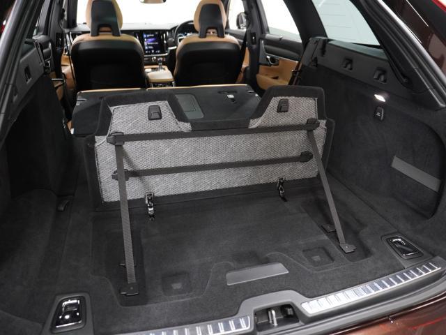 Volvo V90 2017-03 7813737-15
