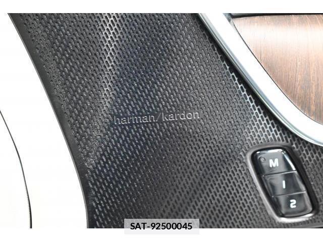 Volvo V90 2022-12 7813741-10