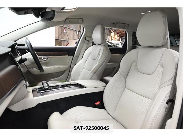 Volvo V90 2022-12 7813741-13
