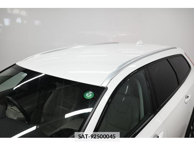 Volvo V90 2022-12 7813741-17
