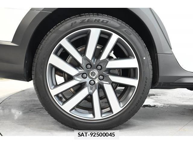 Volvo V90 2022-12 7813741-19