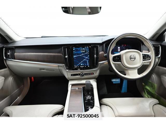 Volvo V90 2022-12 7813741-2