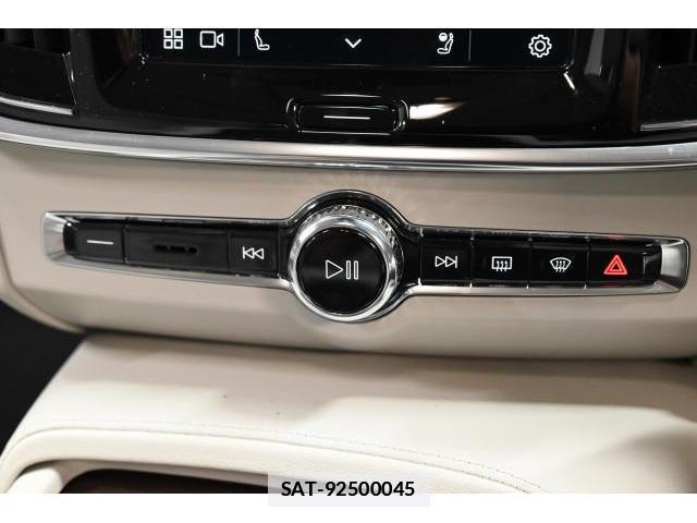 Volvo V90 2022-12 7813741-8