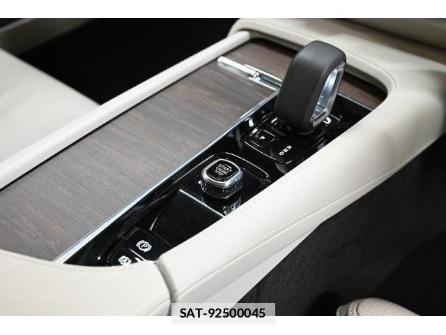 Volvo V90 2022-12 7813741-9