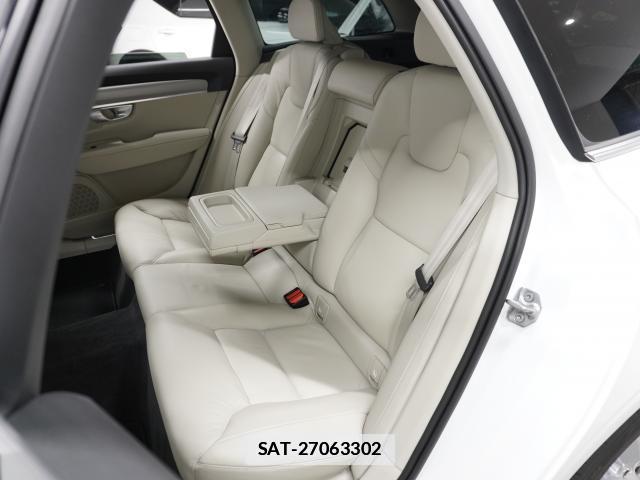 Volvo V90 2019-09 7813743-14
