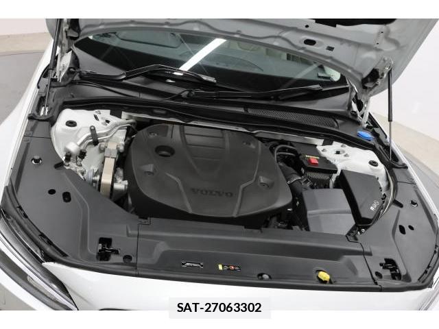 Volvo V90 2019-09 7813743-18