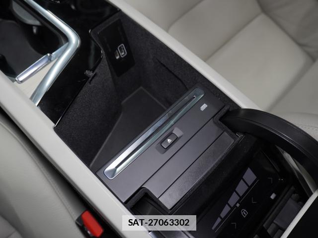 Volvo V90 2019-09 7813743-9