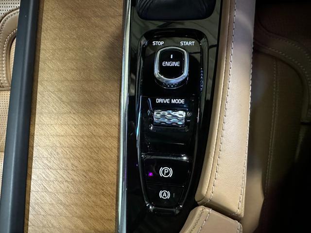 Volvo V90 2017-06 7814104-13