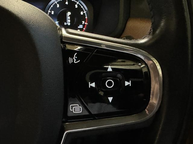 Volvo V90 2017-06 7814104-16