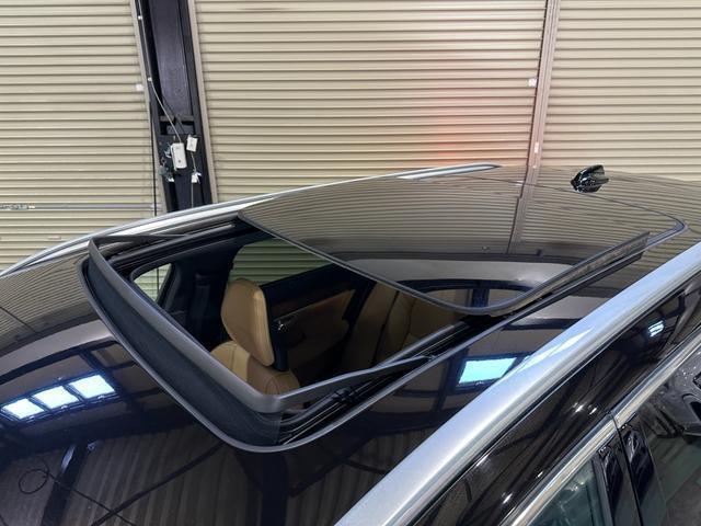 Volvo V90 2017-06 7814104-2