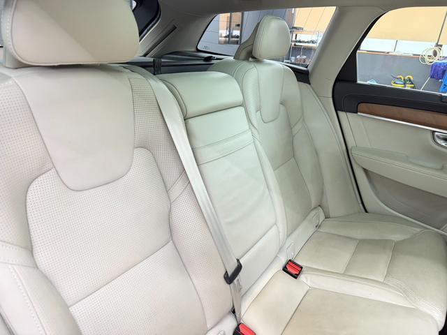 Volvo V90 2018-01 7816899-12