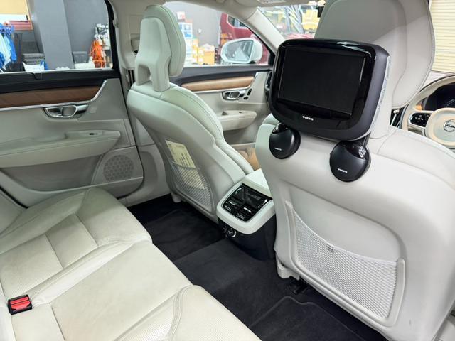 Volvo V90 2018-01 7816899-2