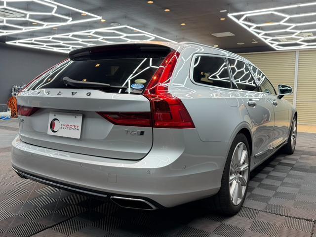 Volvo V90 2018-01 7816899-6