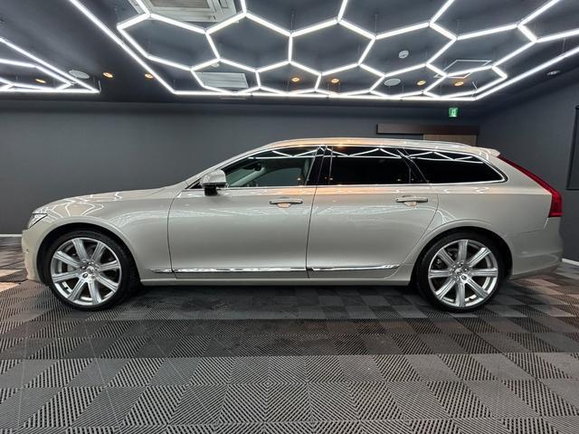 Volvo V90 2017-05 7816913-11