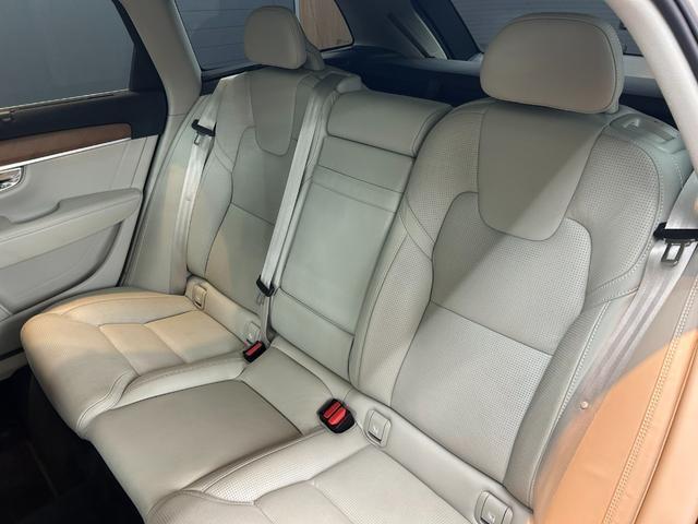 Volvo V90 2017-05 7816913-2