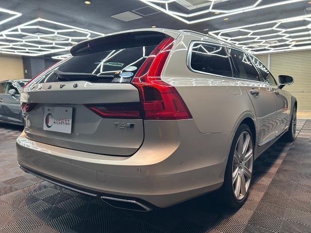 Volvo V90 2017-05 7816913-8