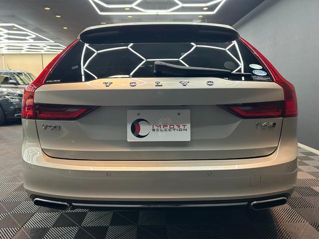 Volvo V90 2017-05 7816913-9