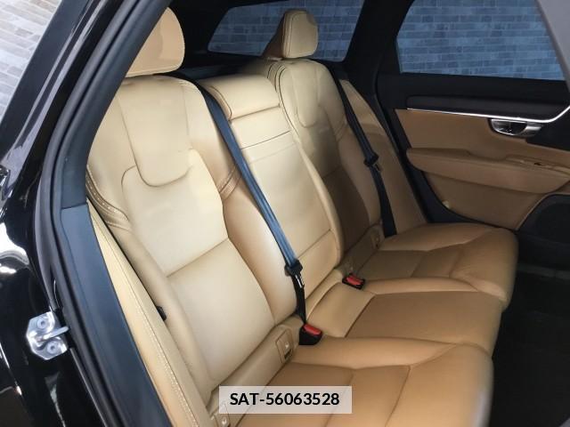 Volvo V90 2019-03 7817809-10