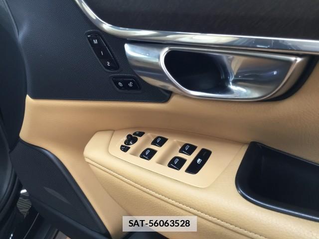Volvo V90 2019-03 7817809-17