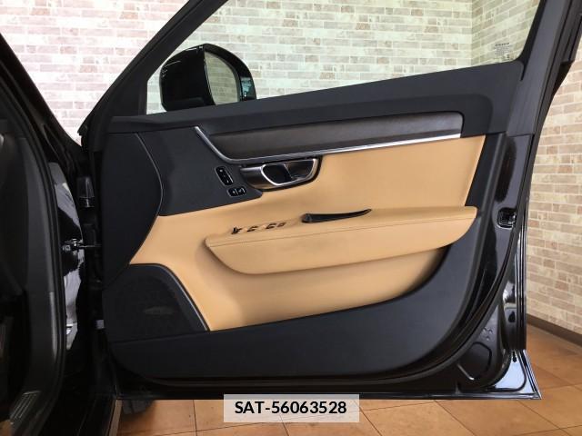 Volvo V90 2019-03 7817809-18