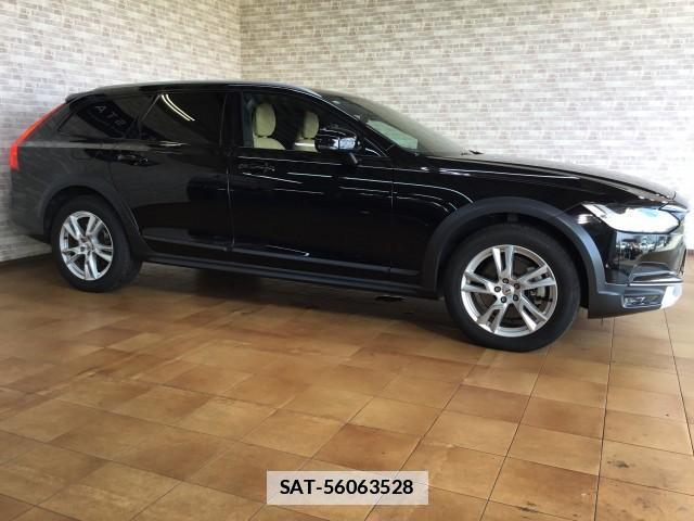 Volvo V90 2019-03 7817809-6