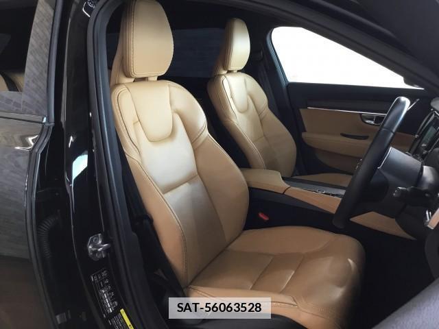 Volvo V90 2019-03 7817809-9