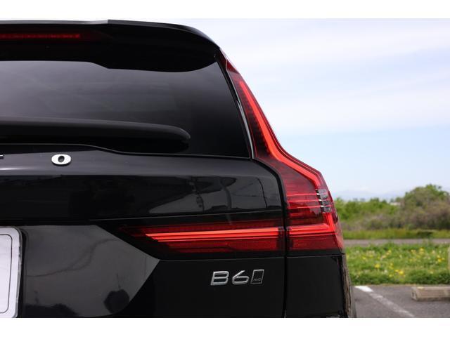 Volvo V90 2021-09 7818646-7