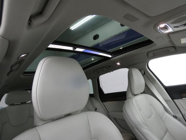Volvo V90 2021-01 7820236-9