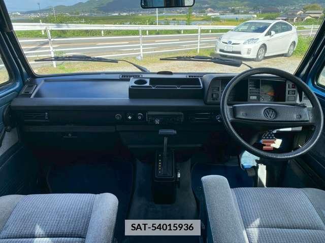 VolksWagen VANAGON 1991-06 7812541-1