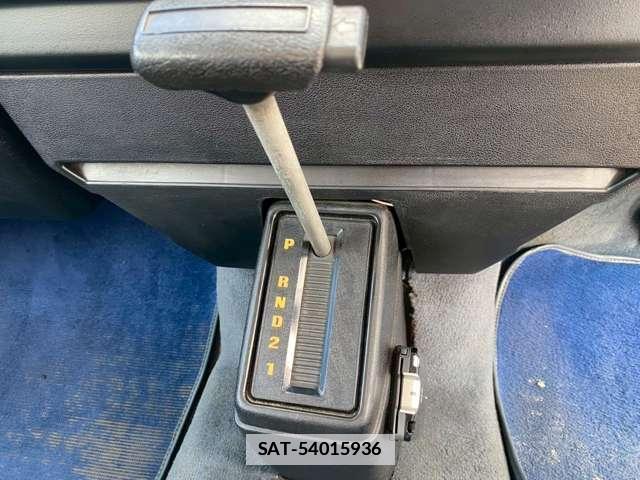 VolksWagen VANAGON 1991-06 7812541-18