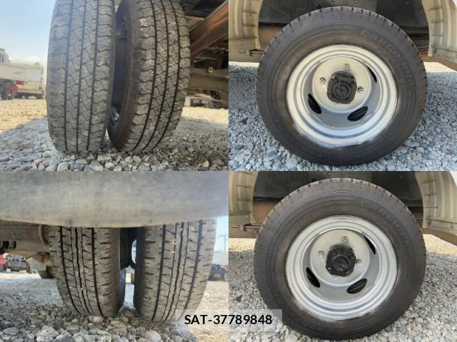 Nissan VANETTE TRUCK 2005-03 7816850-11