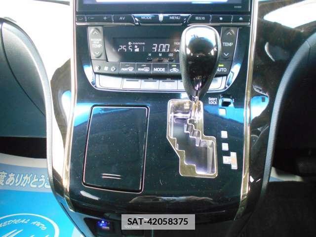 Toyota VELLFIRE 2014-11 7812060-15