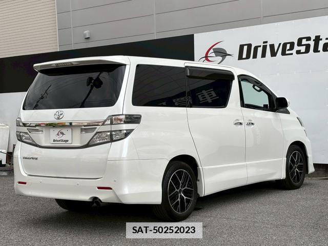 Toyota VELLFIRE 2013-11 7814707-1