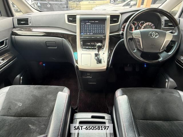 Toyota VELLFIRE 2014-08 7815282-1