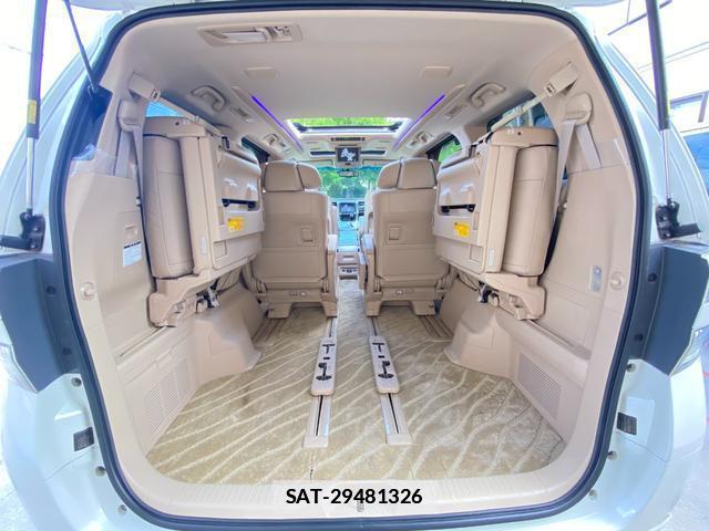 Toyota VELLFIRE 2014-01 7816518-17