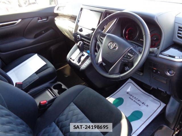 Toyota VELLFIRE 2020-02 7817026-11