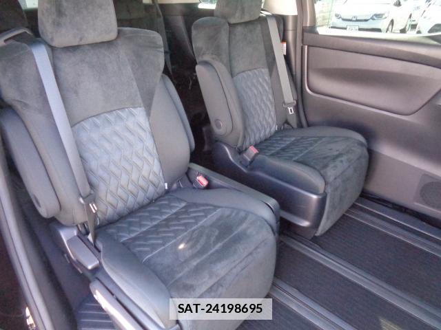 Toyota VELLFIRE 2020-02 7817026-12