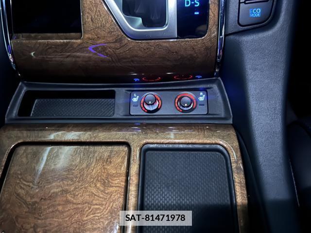 Toyota VELLFIRE 2017-08 7817319-14