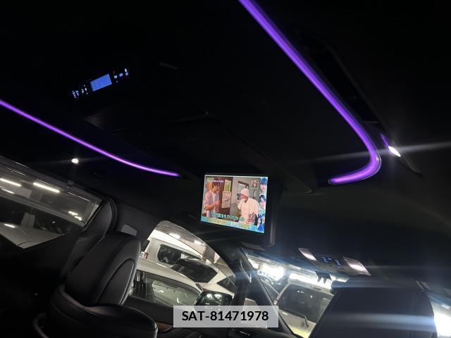 Toyota VELLFIRE 2017-08 7817319-9