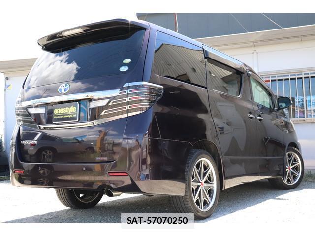 Toyota VELLFIRE 2012-01 7817606-1