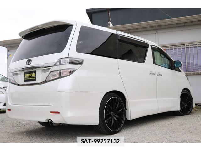 Toyota VELLFIRE 2012-10 7817608-1